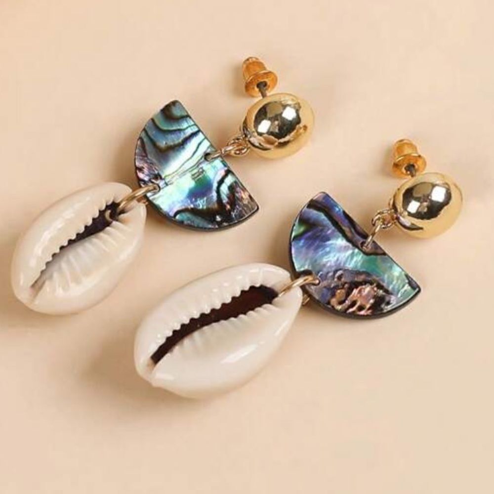 Bohemian seashell earrings N332